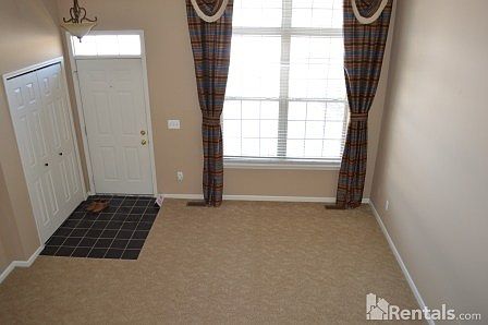 5th image of 29386 Glen Oaks Blvd
