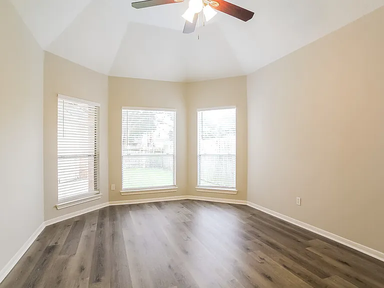 6615 Bluebottle Ln — Photo 9
