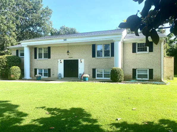 145 Hillmont Dr, Paducah, KY 42003