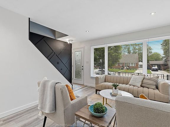 5th image of 981 Parkview Ave