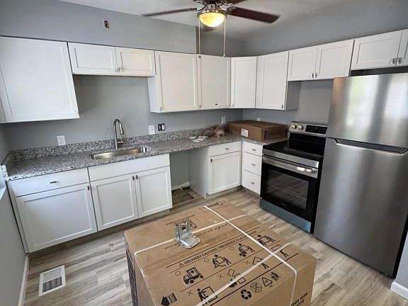 4th image of 4130 Superior Ave