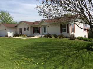604 Jackson St, Scales Mound, IL 61075