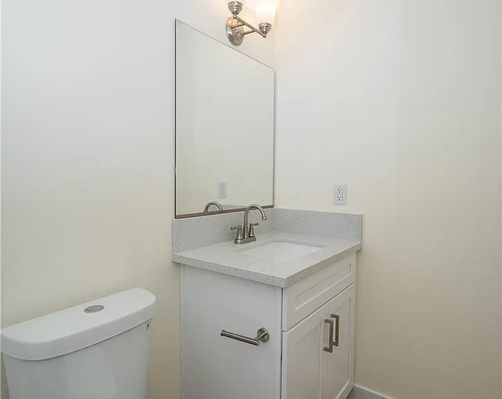 660 San Lorenzo St #1 — Photo 10