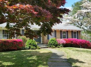 7202 Regent Dr, Alexandria, VA 22307
