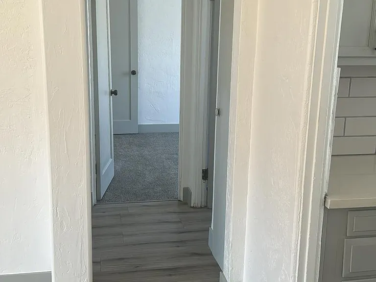 1402 W Whitton Ave #2 — Photo 13