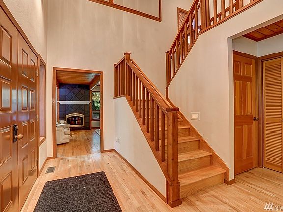 4th image of 10116 136th Avenue Ct N