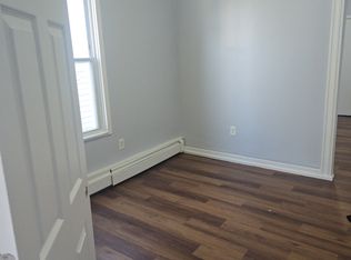 571 Liberty St #2R, Orange, NJ 07050