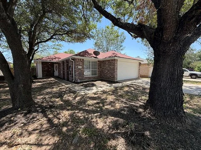 4003 Ayala Dr