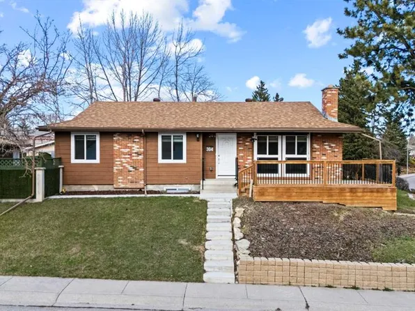 304 W Huntbourne Hl NE, Calgary, AB T2K 3Y4
