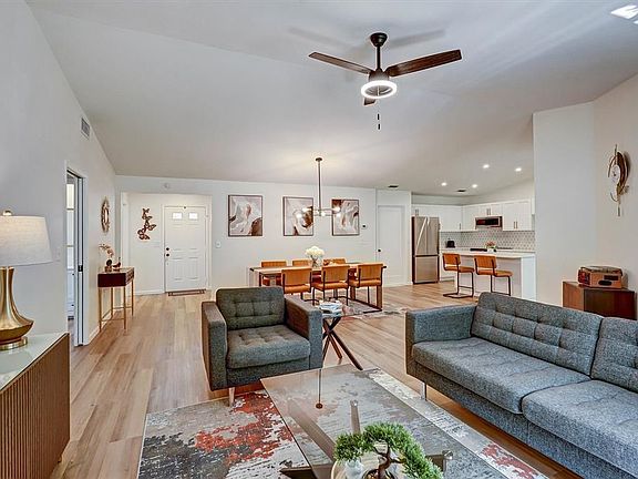 4th image of 3925 Oakhurst Blvd