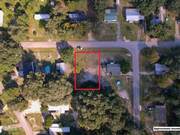 111 RIDGEWOOD Avenue, Interlachen, FL 32148