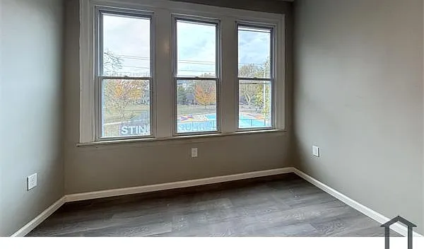 1433 S 32nd St — Photo 5
