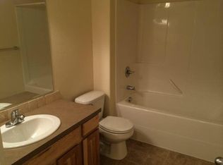 555 Lavender St, Silverton, OR 97381