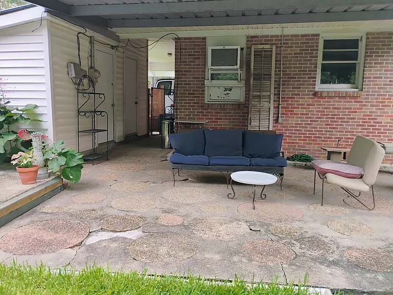 2256 Bardwell Dr — Photo 17