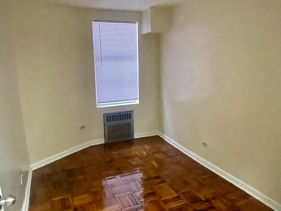 1st image of 8809 148th St APT 1D