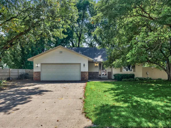 1390 76th Ave NE, Fridley, MN 55432