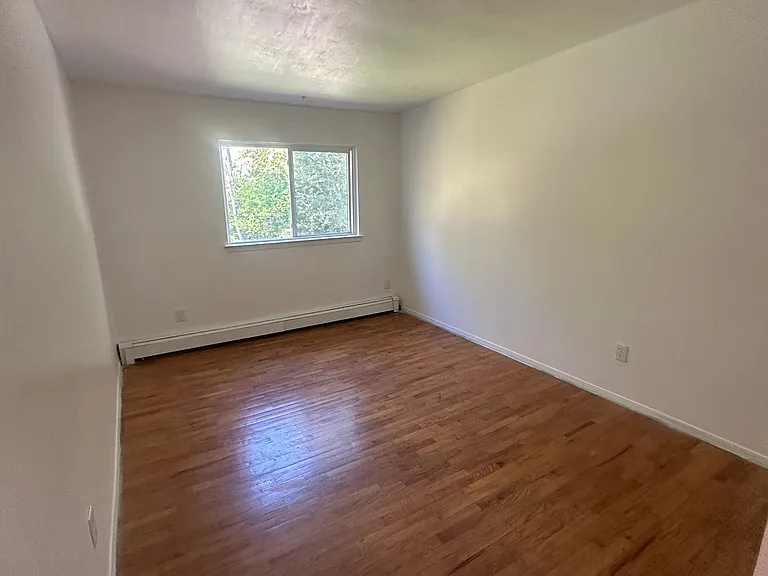 6 Whitman Ct — Photo 8