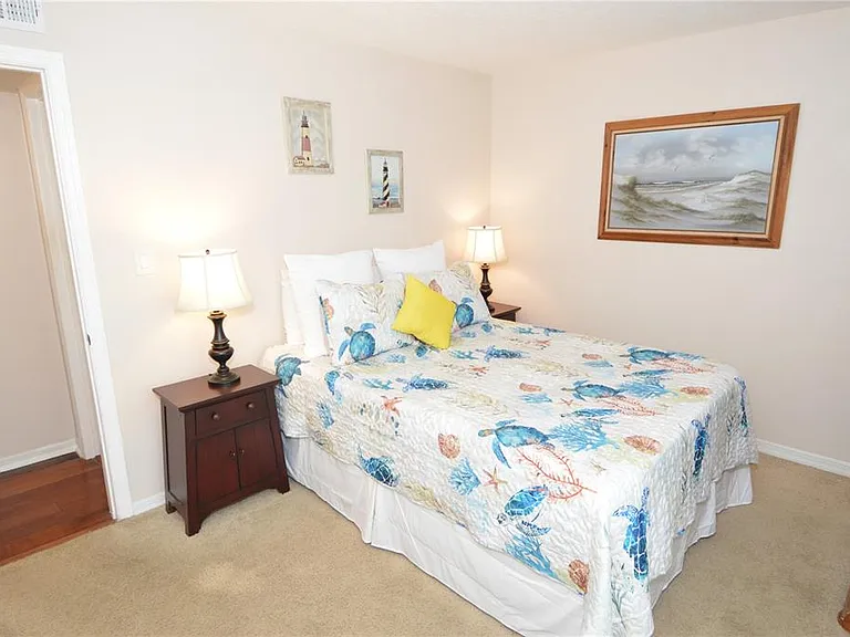 213 Seahorse Dr SE #B — Photo 38