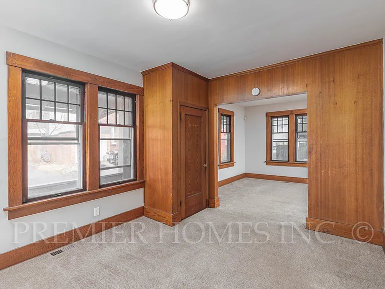 1320 Wilson Pl NW — Photo 5