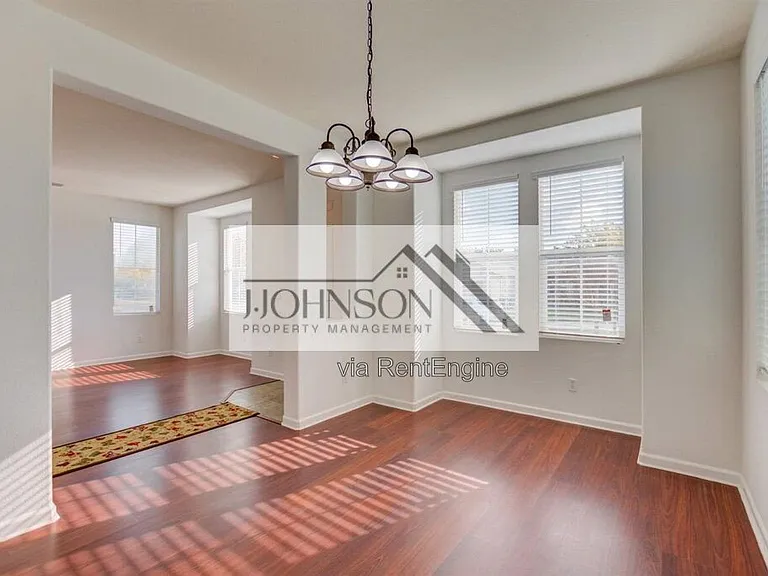 2673 Merchant Dr — Photo 7