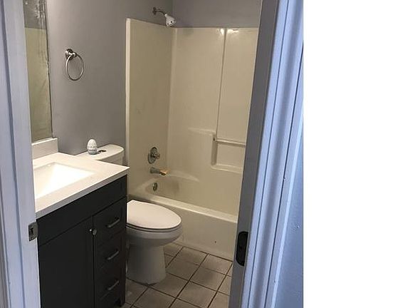 4th image of 14525 S Manistee Ave APT 3D