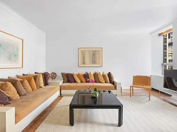 15 W 53rd St #12H, New York, NY 10019