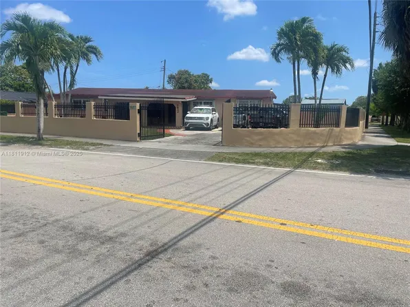 5620 NW 176th St, Opa Locka, FL 33055