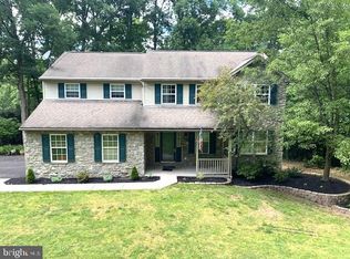 133 Hartz Store Rd, Mohnton, PA 19540