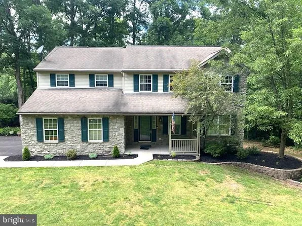 133 Hartz Store Rd, Mohnton, PA 19540