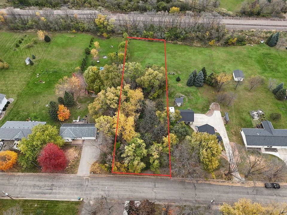 1st image of 3rd St SW