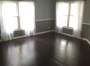 4425 Riverside Dr, Plainfield, IL 60586