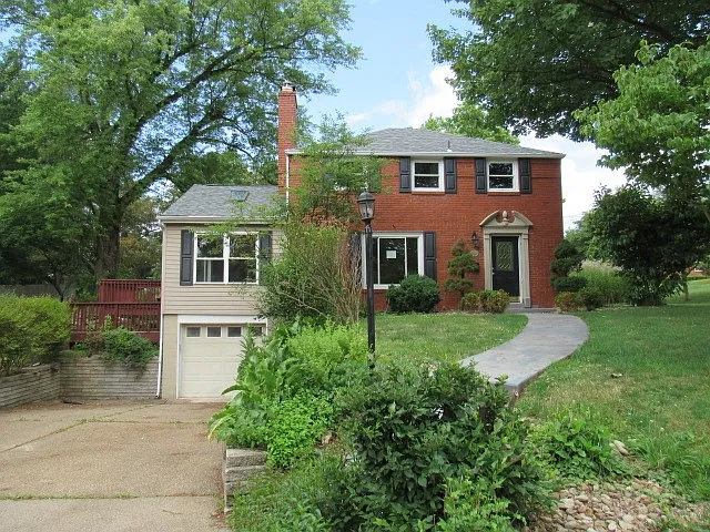 102 Tillotson Cir photo 1
