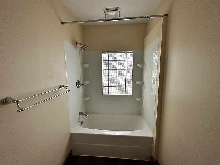 2619 Raspberry St — Photo 19