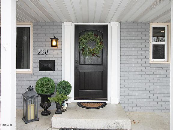 5th image of 228 Alta Vista Ct