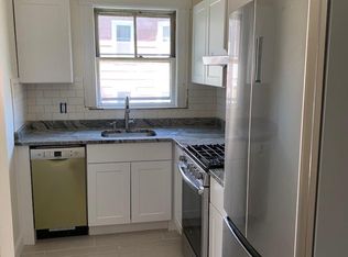 28 Rutland St #1, Lowell, MA 01851