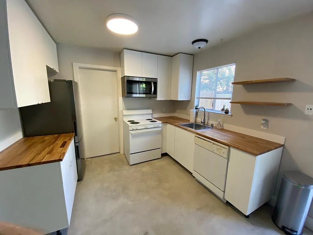 1 bed, 400 sqft, $695 — Photo 4