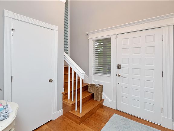 3rd image of 10143 Cross Green Way