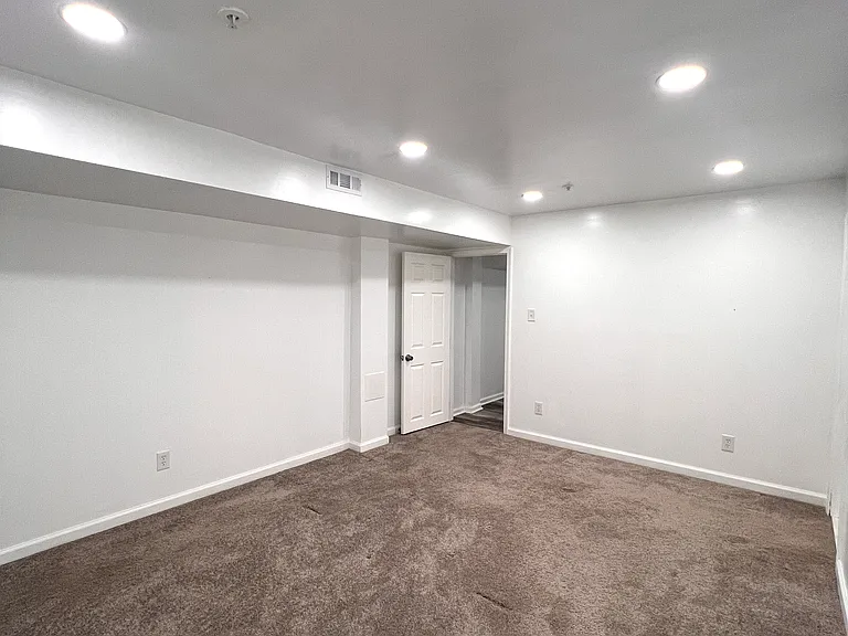 12602 Dunkirk Dr — Photo 12