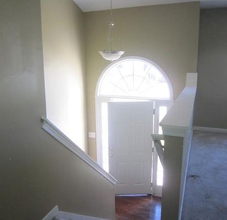 2nd image of 4850 Camelot Dr