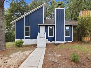 860 Danish Dr, Fayetteville, NC 28303