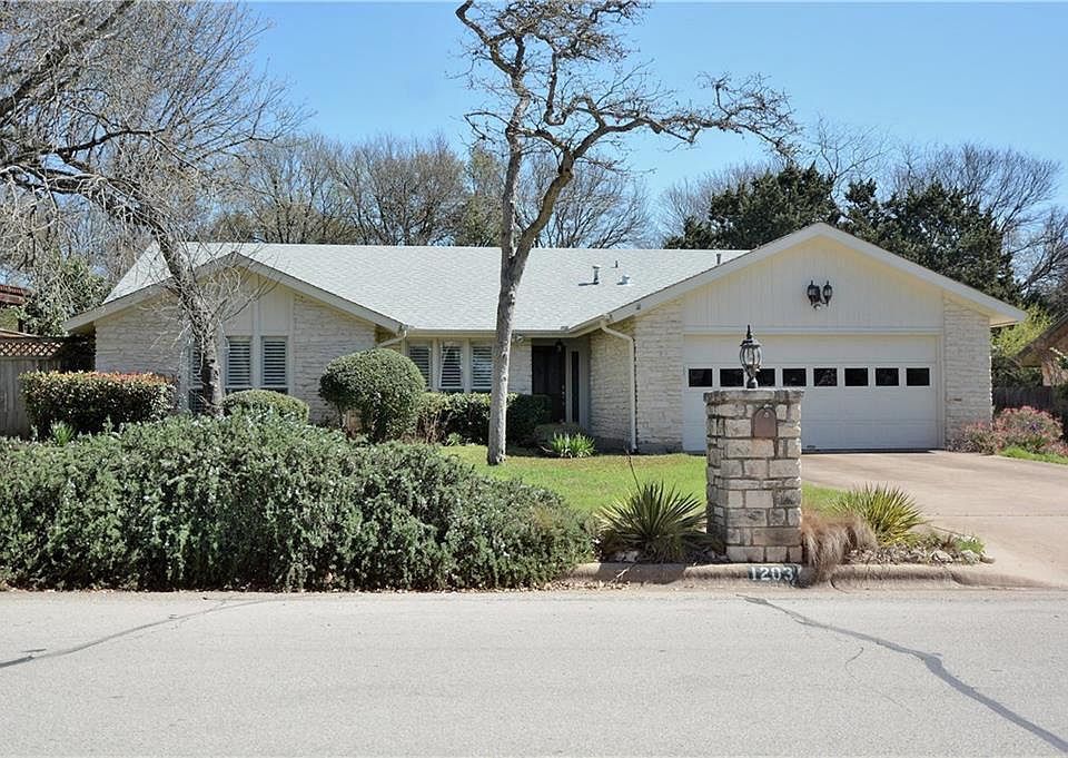 1st image of 1203 Wilson Heights Dr
