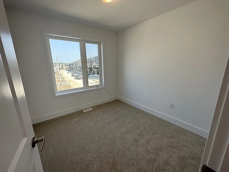 49 Gateway Dr — Photo 20