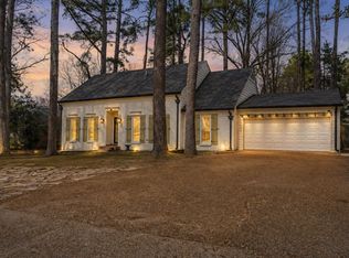 8050 Farmington Blvd, Germantown, TN 38138