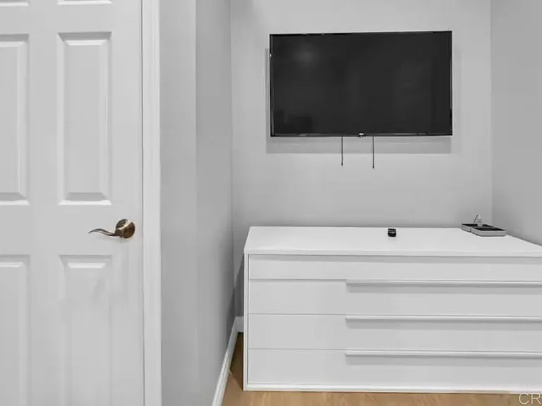 1145 Emerald St #REAR ALLEY — Photo 11