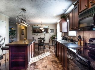 5278 Tobe Robertson Rd, Columbia, TN 38401