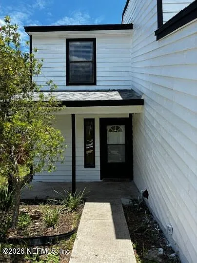 3 bed, 2.5 bath, 1404 sqft, $1,900 — Photo 2