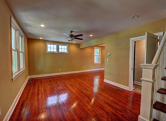 2nd image of 2904 Woodcliff Ave