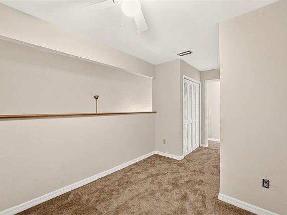 5th image of 924 SW 57TH DRIVE