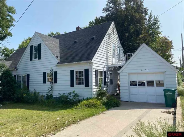 511 7th St S, New Ulm, MN 56073