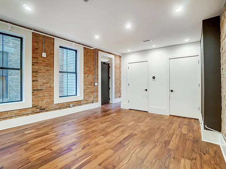 12-14 E 15th St — Photo 9